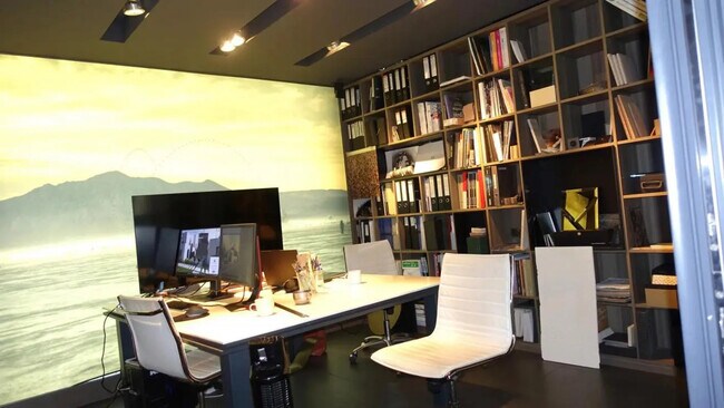 Plus de détails pour Bureau à vendre