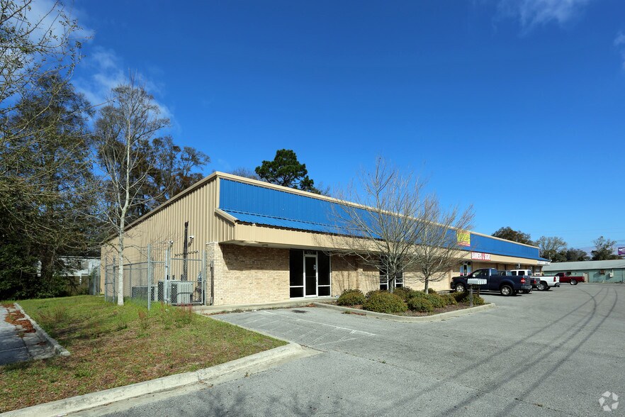 2415 N Pace Blvd, Pensacola, FL à louer - Photo de l’immeuble – Image 3 sur 39