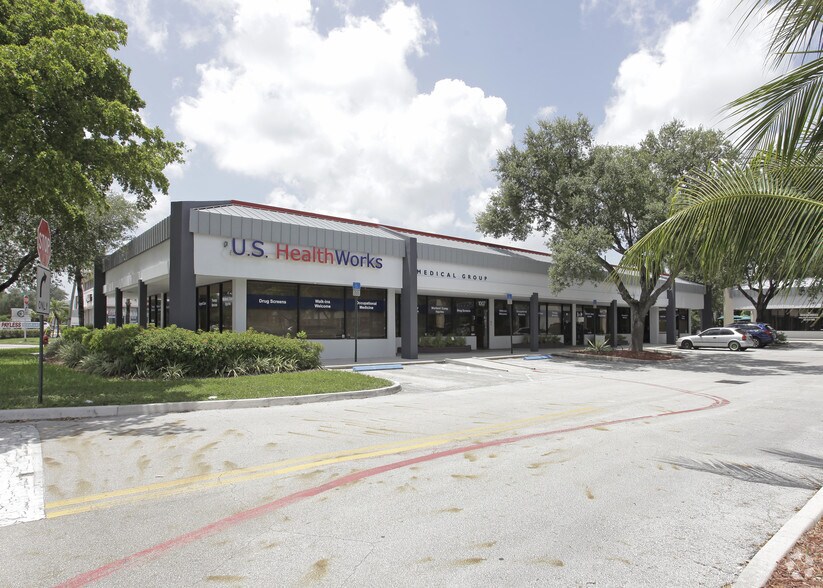 933-1007 W Commercial Blvd, Fort Lauderdale, FL à louer - Photo principale – Image 3 sur 4