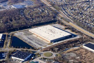 Plus de détails pour 1500 Corporate Blvd, Newburgh, NY - Industriel/Logistique à louer