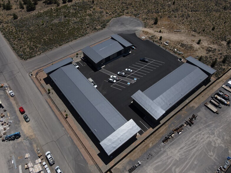 1051 SW Layton Ct, Prineville, OR à vendre - Photo de l’immeuble – Image 3 sur 18