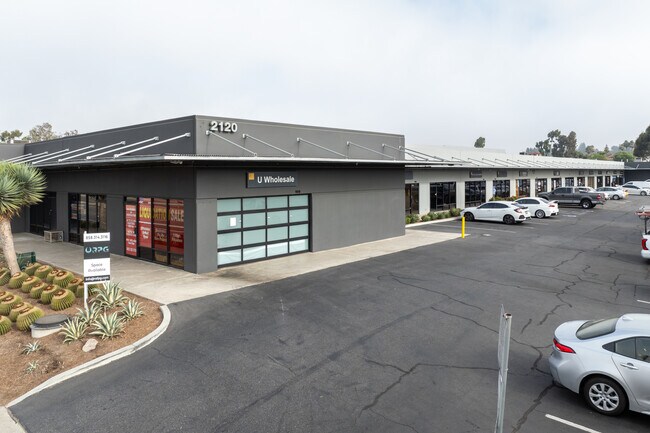 Plus de détails pour 2120 W Mission Rd, Escondido, CA - Industriel/Logistique à louer