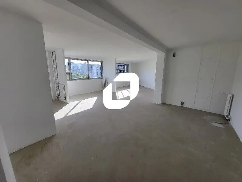 Bureau dans Paris à louer - Photo de l’immeuble – Image 2 sur 7