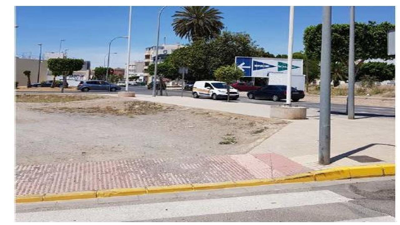 Terrain dans El Ejido, Almería à vendre Photo principale– Image 1 sur 4
