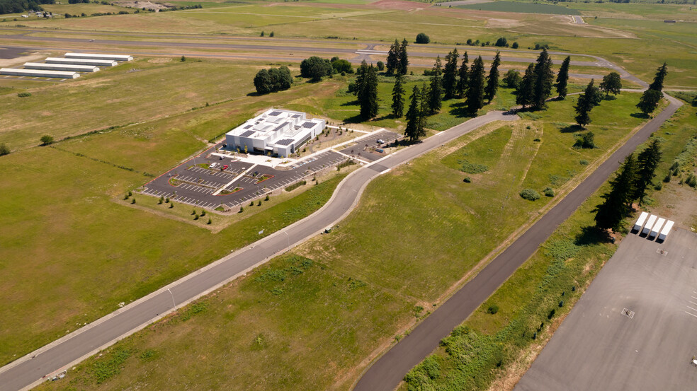 NE Wagner Court, Scappoose, OR à louer - Aérien – Image 3 sur 7
