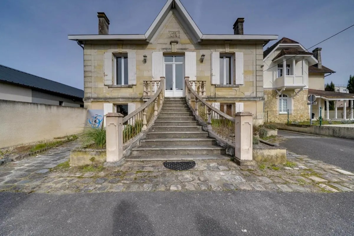 Bureau dans Libourne à louer Photo de l’immeuble– Image 1 sur 9