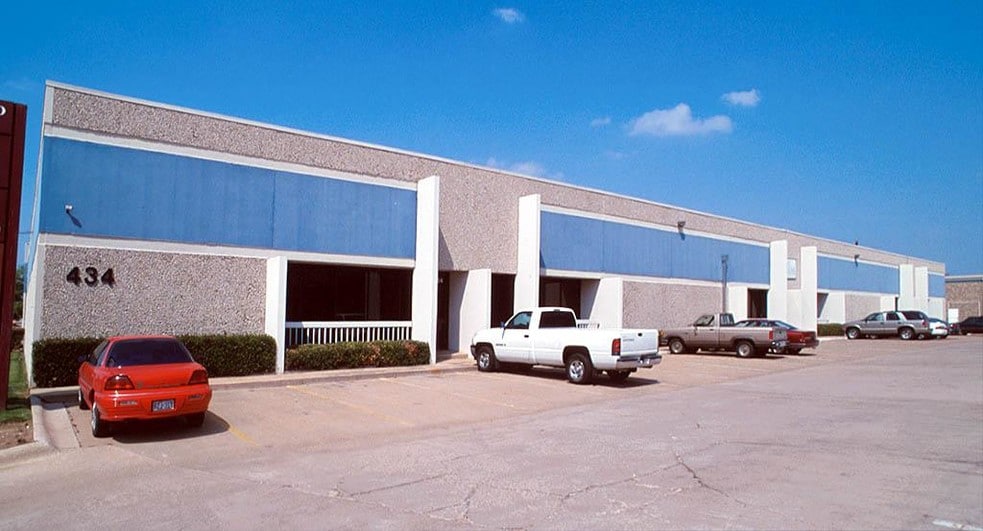 310 W Mockingbird Ln, Dallas, TX à louer - Photo principale – Image 3 sur 4
