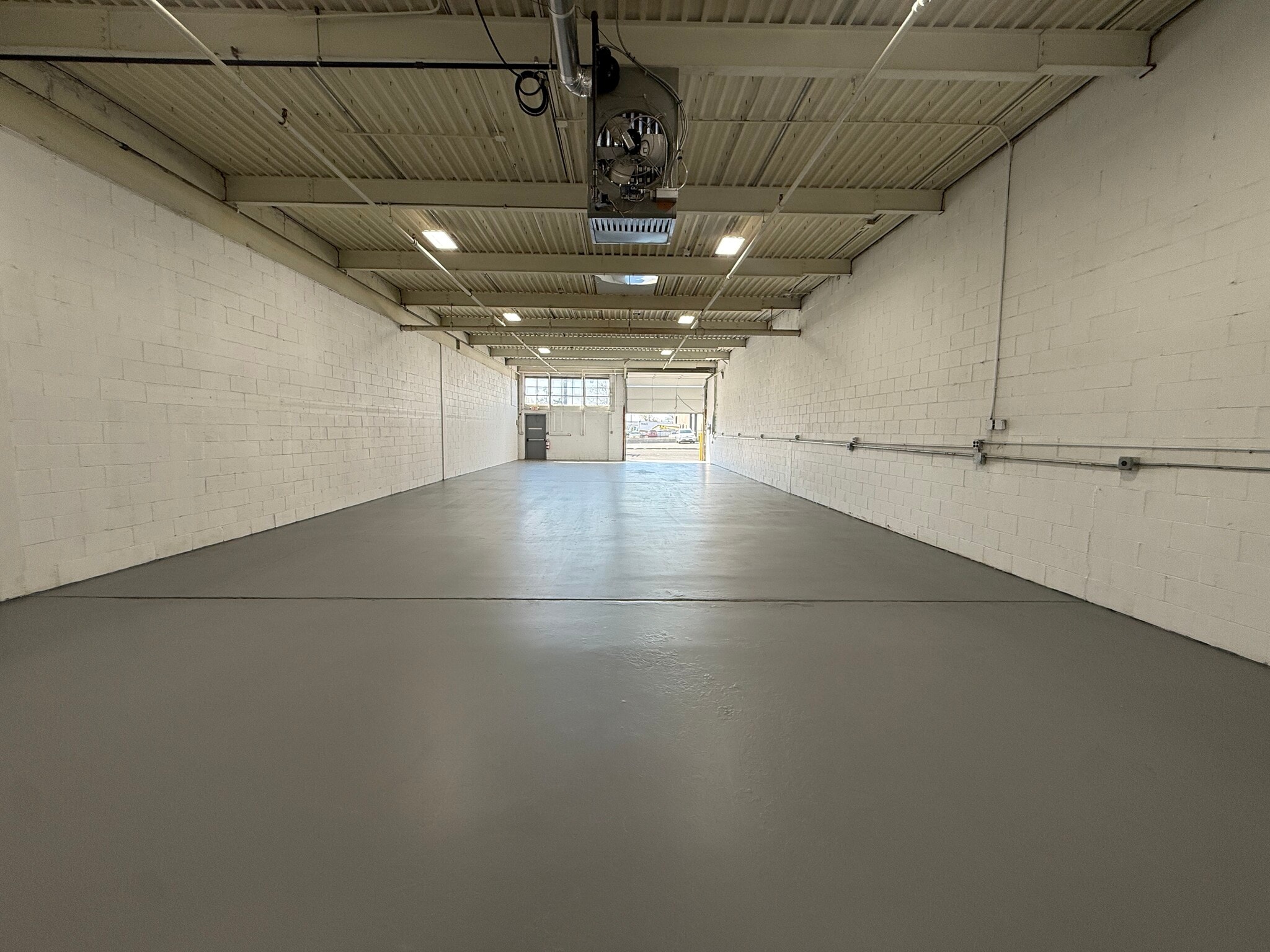 195 Central Ave, Farmingdale, NY à louer Photo intérieure– Image 1 sur 5