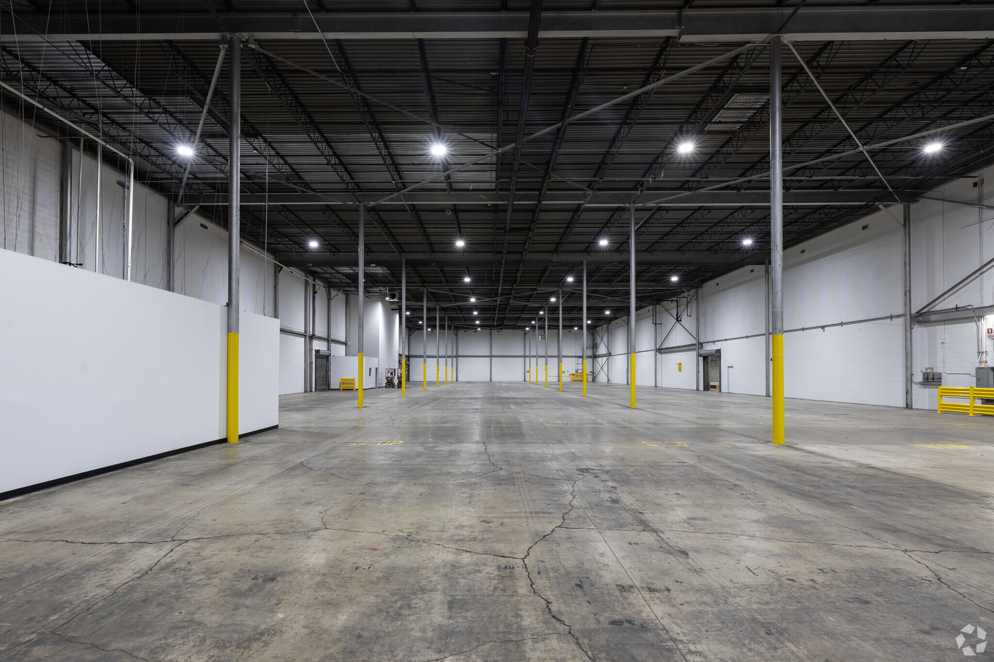 95 Mayhill St, Saddle Brook, NJ à louer Photo intérieure– Image 1 sur 14