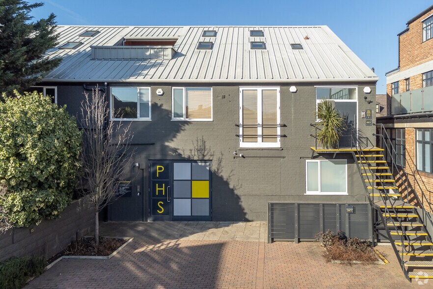 25-37 Cowleaze Rd, Kingston Upon Thames à louer - Photo de l’immeuble – Image 3 sur 14