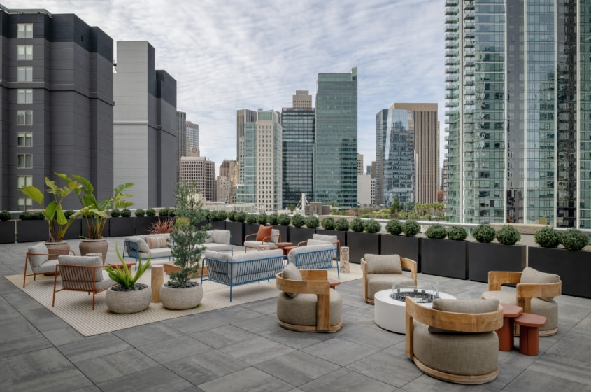 303 2nd St, San Francisco, CA à louer Photo intérieure– Image 1 sur 21