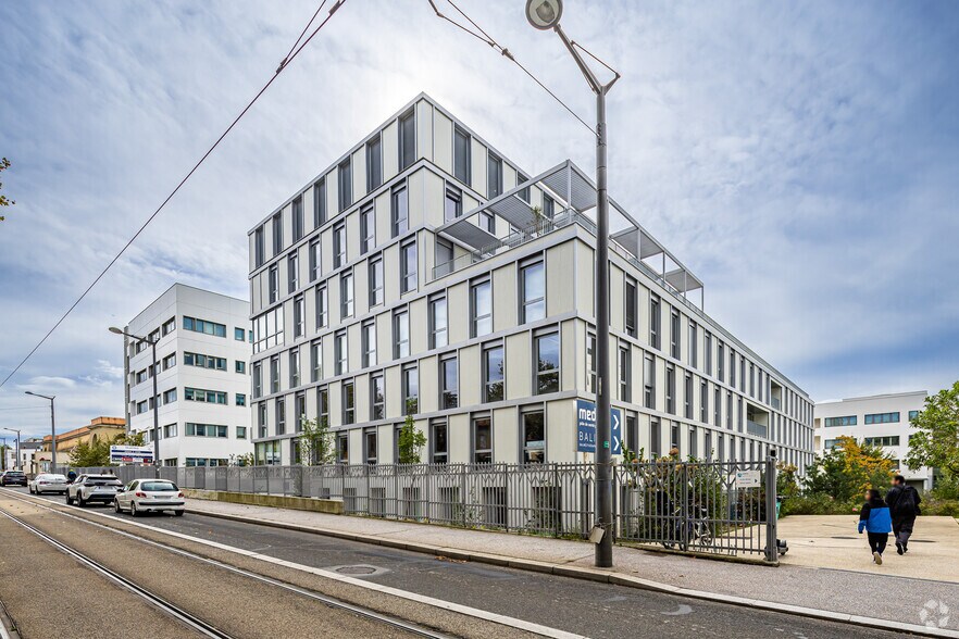 60 Avenue Rockefeller, Lyon à louer - Photo de l’immeuble – Image 3 sur 4