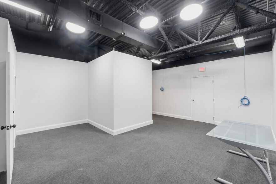 1039-1039 NW 31st Ave, Pompano Beach, FL à louer - Photo de l’immeuble – Image 3 sur 26