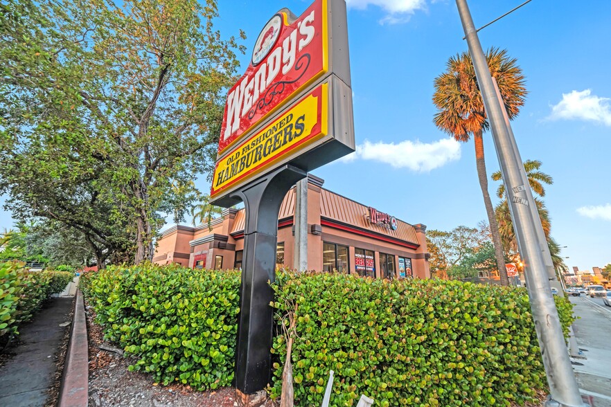 1515 NW 7th St, Miami, FL à louer - Photo de l’immeuble – Image 1 sur 6
