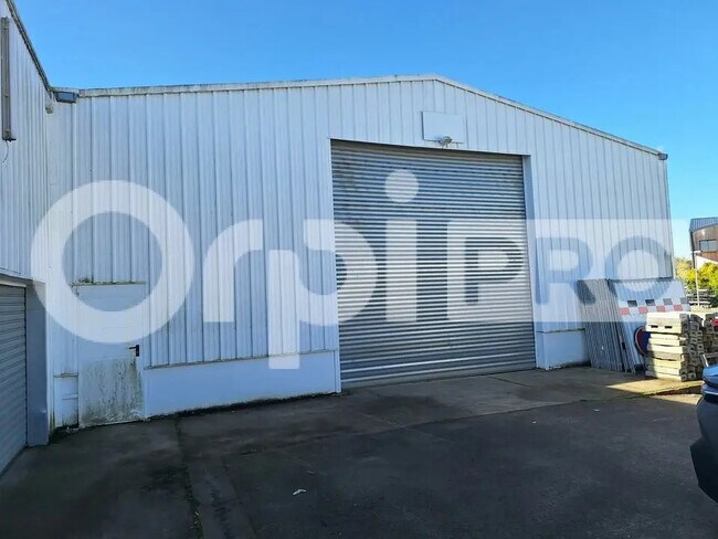 Plus de détails pour Industriel/Logistique à louer