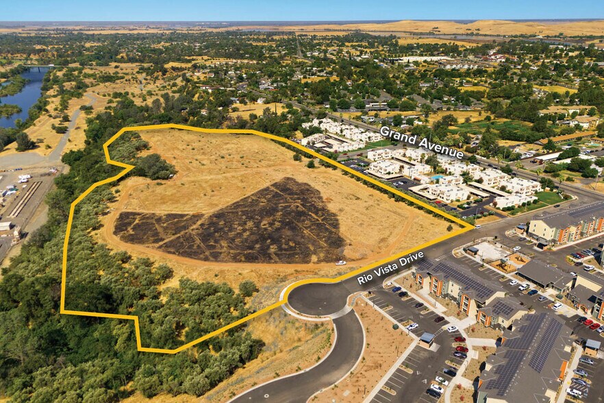55 Grand Ave, Oroville, CA à vendre - Aérien – Image 2 sur 7