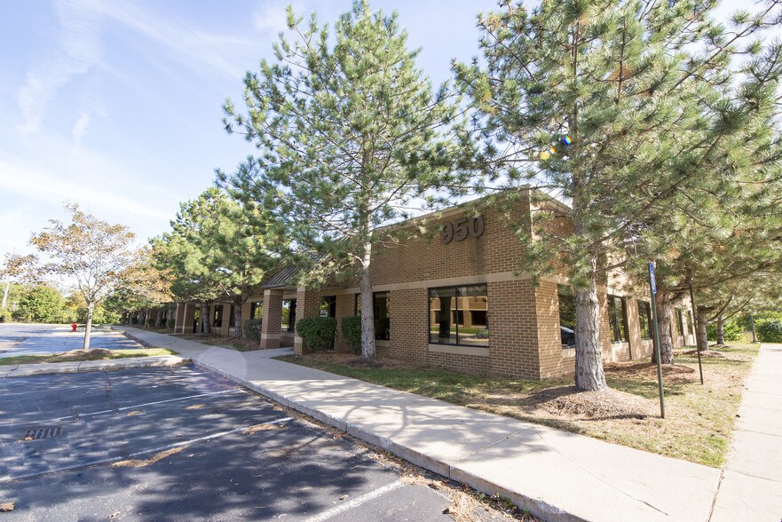 950 Victors Way, Ann Arbor, MI à louer - Photo principale – Image 1 sur 5