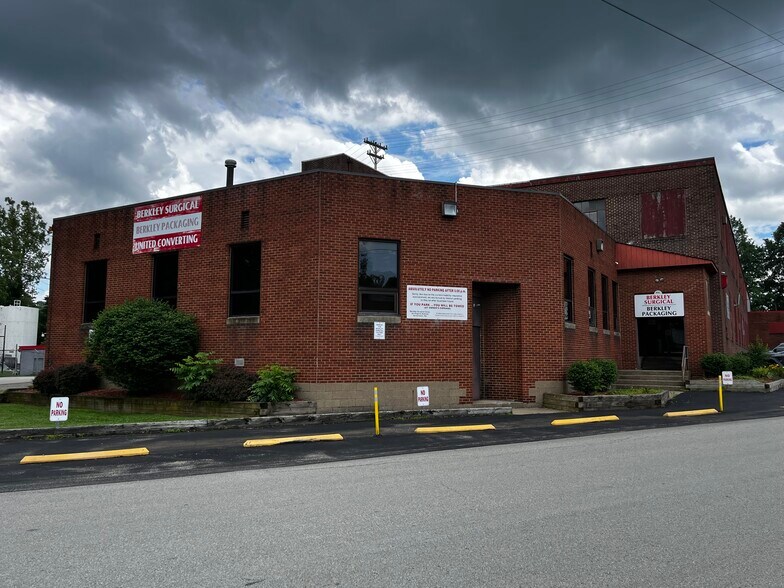 50 Virginia Ave, Uniontown, PA à louer - Photo principale – Image 1 sur 14