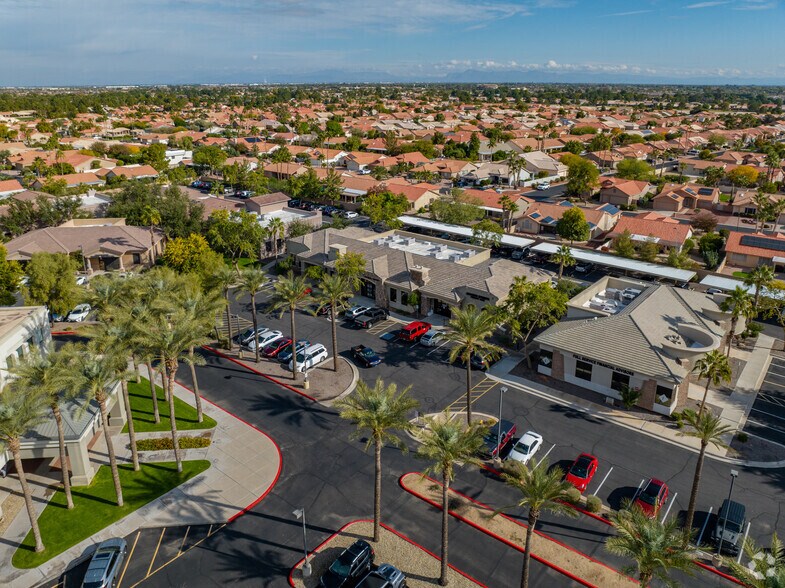 10450 E Riggs Rd, Sun Lakes, AZ à vendre - Photo de l’immeuble – Image 2 sur 14