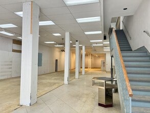 541 Main St, New Rochelle, NY à louer Photo intérieure– Image 1 sur 3