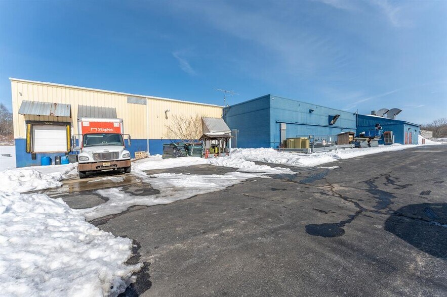 55 Lathrop Road Ext, Plainfield, CT à vendre - Photo de l’immeuble – Image 2 sur 15