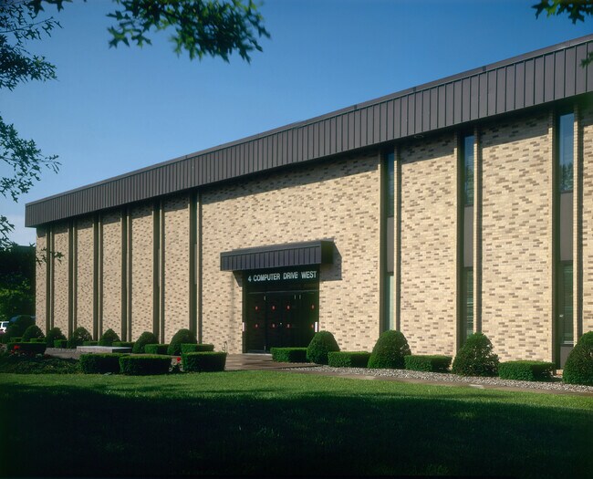 Plus de détails pour 2 Computer Dr W, Albany, NY - Bureau, Bureau/Médical à louer