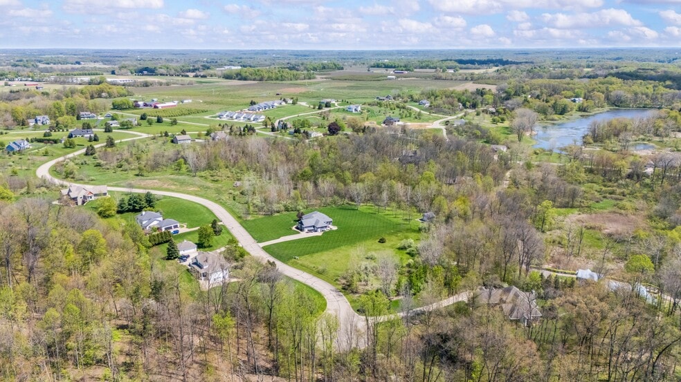 10515 Garr Rd, Berrien Springs, MI à vendre - Aérien – Image 2 sur 16