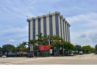 Plus de détails pour 12550 Biscayne Blvd, North Miami, FL - Bureau à louer