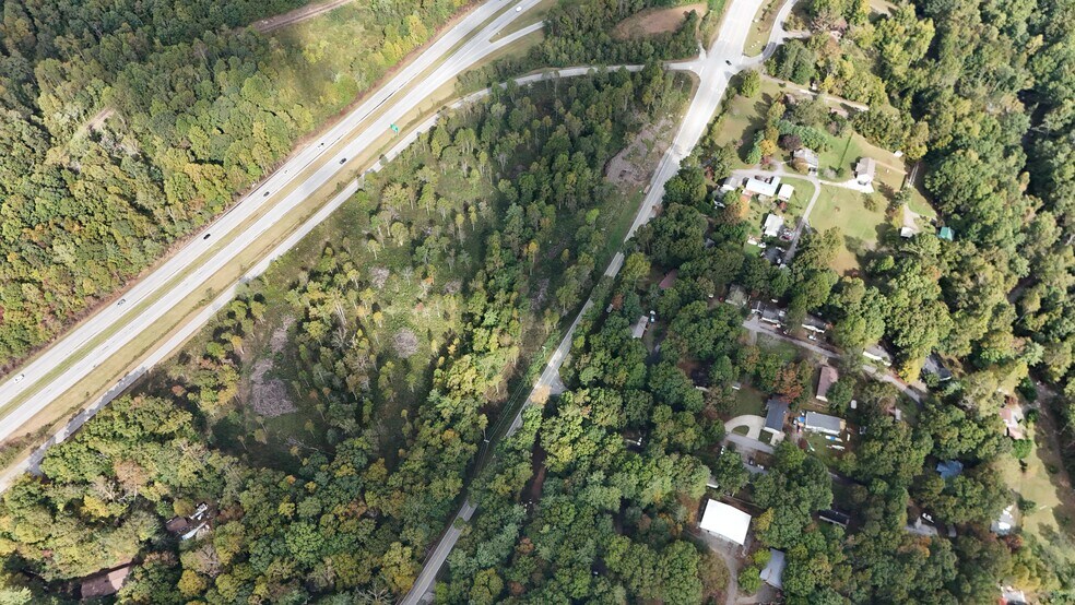 110 Laurel Acres Ln, Flat Rock, NC à vendre - Photo de l’immeuble – Image 3 sur 10