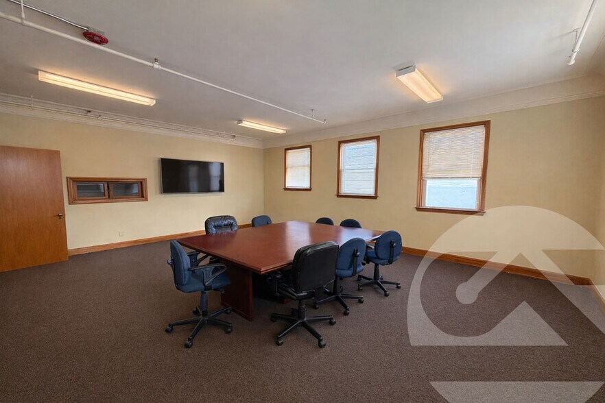 501 W Kearsley St, Flint, MI à louer - Photo intérieure – Image 3 sur 8