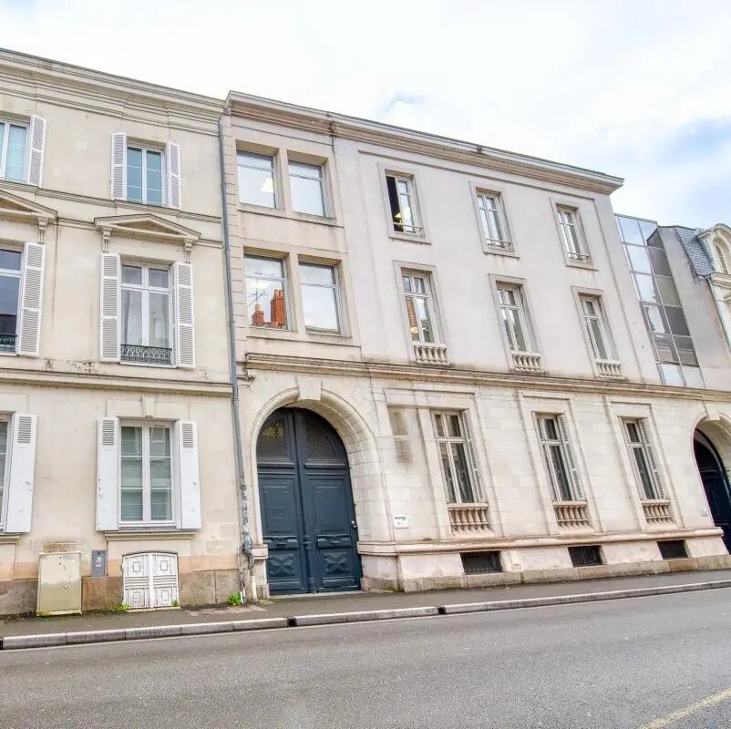Bureau dans Angers à louer Photo de l’immeuble– Image 1 sur 25