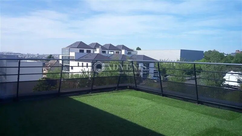 Bureau dans Bry-sur-Marne à louer - Photo de l’immeuble – Image 2 sur 4