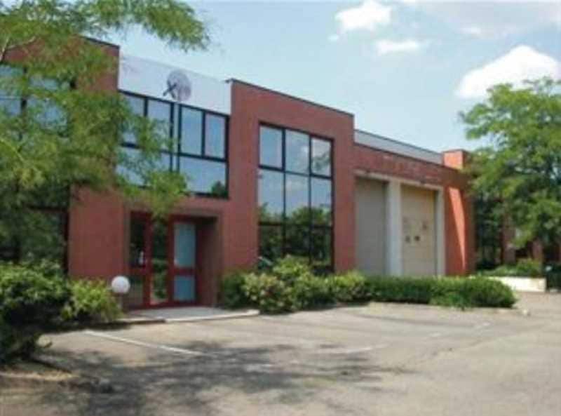 1/3 Rue Guynemer, Magny-les-Hameaux à louer Photo de l’immeuble– Image 1 sur 4