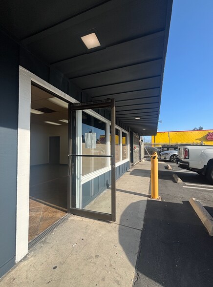312 N Gaffey St, San Pedro, CA à louer - Photo de l’immeuble – Image 1 sur 21