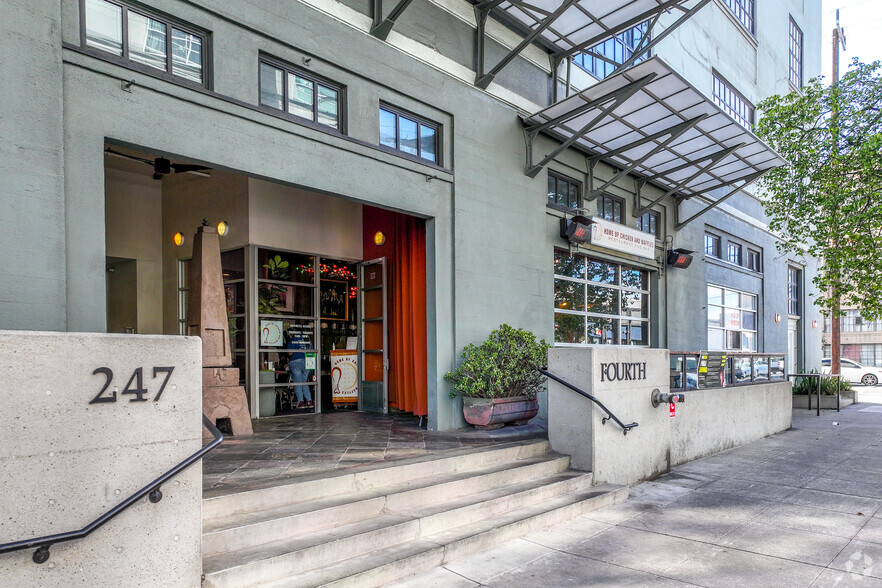 247 4th St, Oakland, CA à vendre - Photo de l’immeuble – Image 2 sur 6
