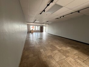 515 E Carefree Hwy, Phoenix, AZ à louer Photo intérieure– Image 1 sur 3