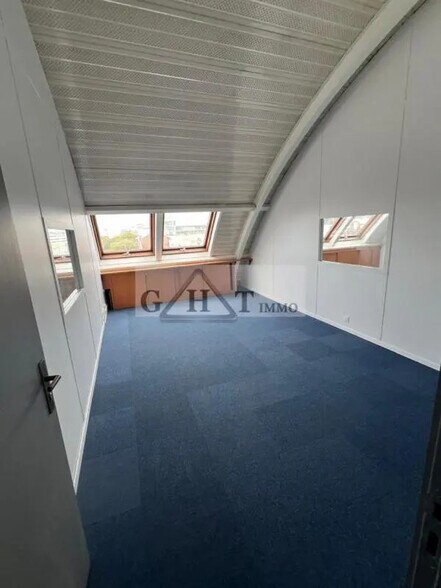 Bureau dans Saint-Ouen-sur-Seine à louer - Photo intérieure – Image 3 sur 11