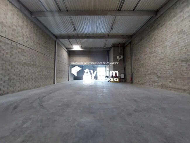 Plus de détails pour Industriel/Logistique à louer