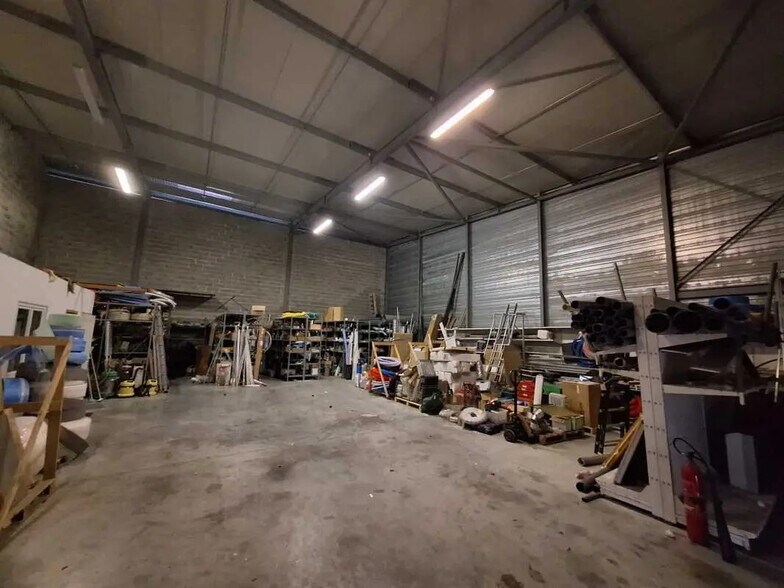 Bureau dans Beychac-et-Caillau à louer - Photo intérieure – Image 1 sur 5