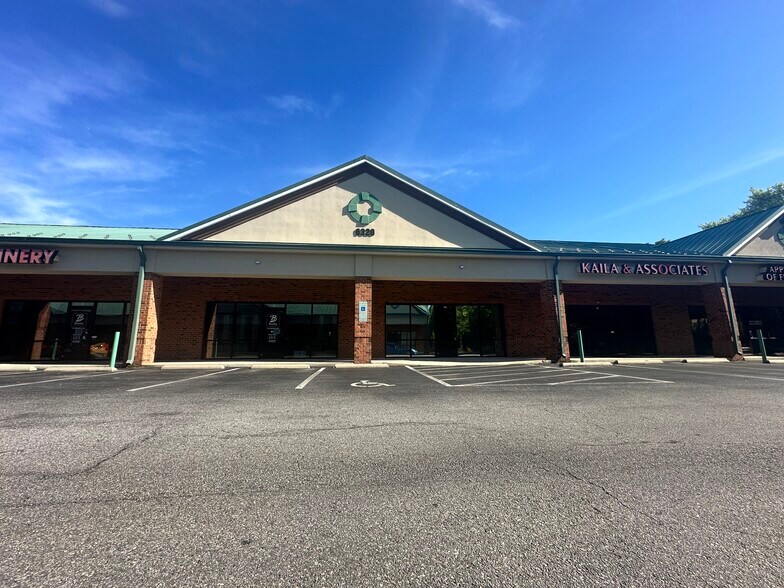 6320 Five Mile Centre Park, Fredericksburg, VA à vendre - Photo de l’immeuble – Image 2 sur 8