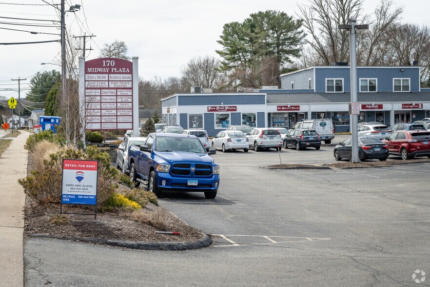 170 Flanders Rd, Niantic, CT à louer - Photo de l’immeuble – Image 2 sur 25