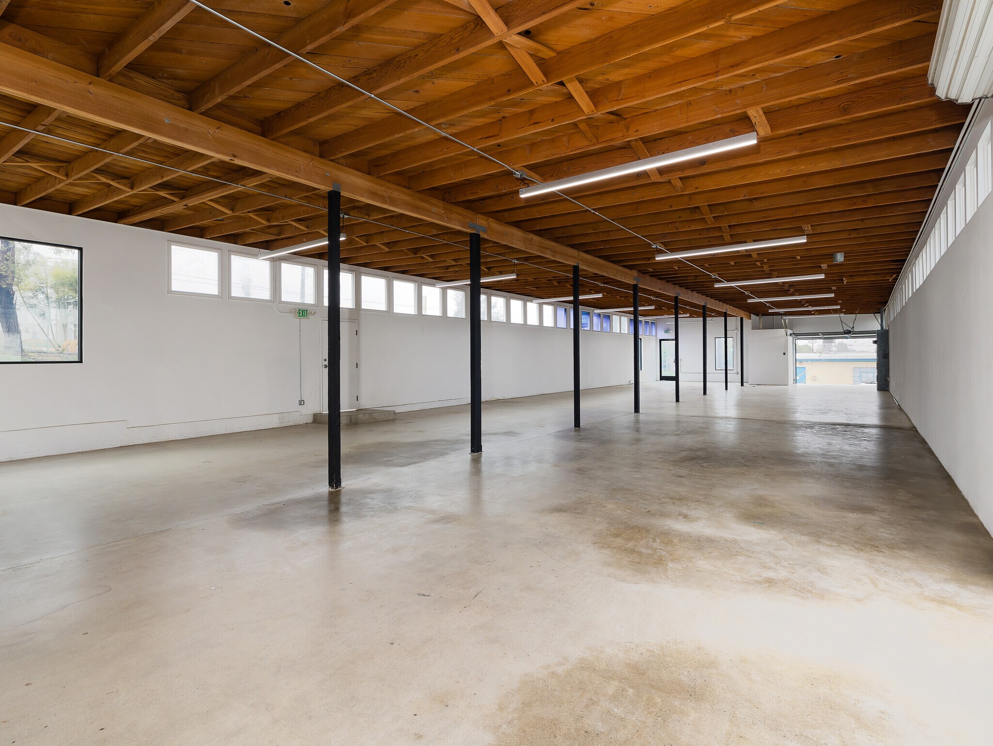 805 E El Segundo Blvd, El Segundo, CA à vendre Photo intérieure– Image 1 sur 30