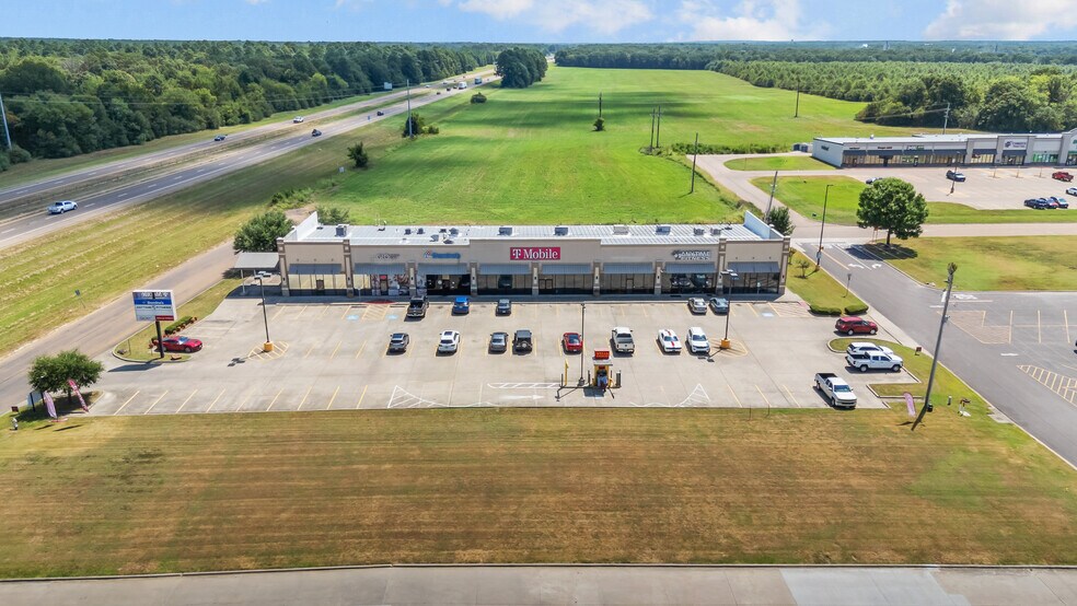 900 James Bowie Dr, New Boston, TX à louer - Photo principale – Image 1 sur 38