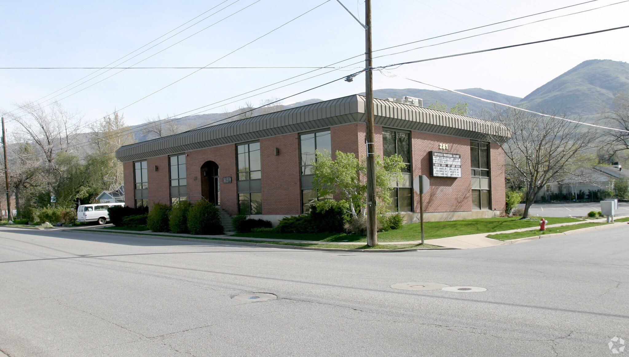 281 S Main St, Centerville, UT à louer Photo principale– Image 1 sur 3
