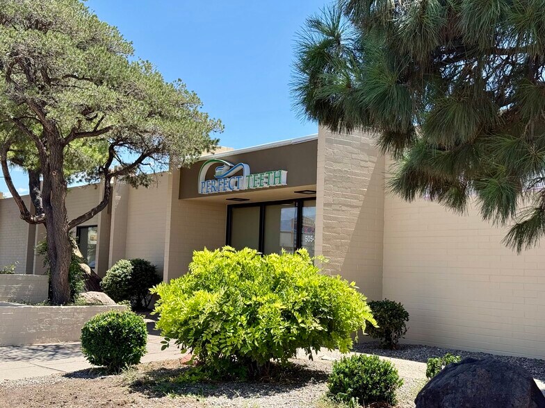 5800-5810 Lomas Blvd NE, Albuquerque, NM à vendre - Photo de l’immeuble – Image 1 sur 7