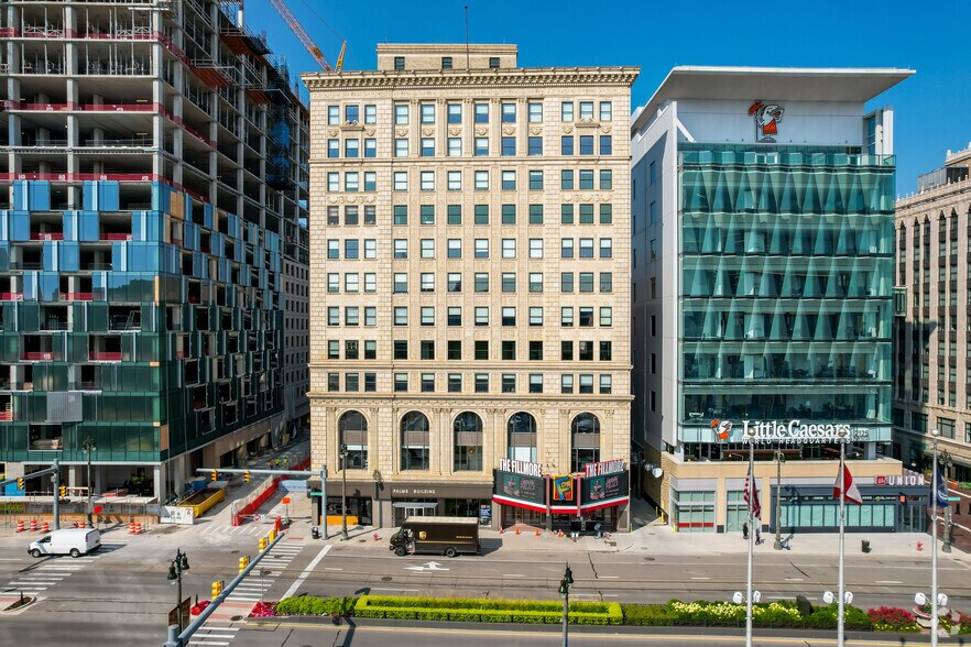 2111-2115 Woodward Ave, Detroit, MI à louer - Photo de l’immeuble – Image 3 sur 21