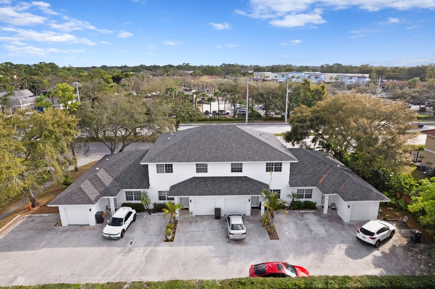 1434 Hawthorne Pl, Wellington, FL à vendre - Photo de l’immeuble – Image 2 sur 7