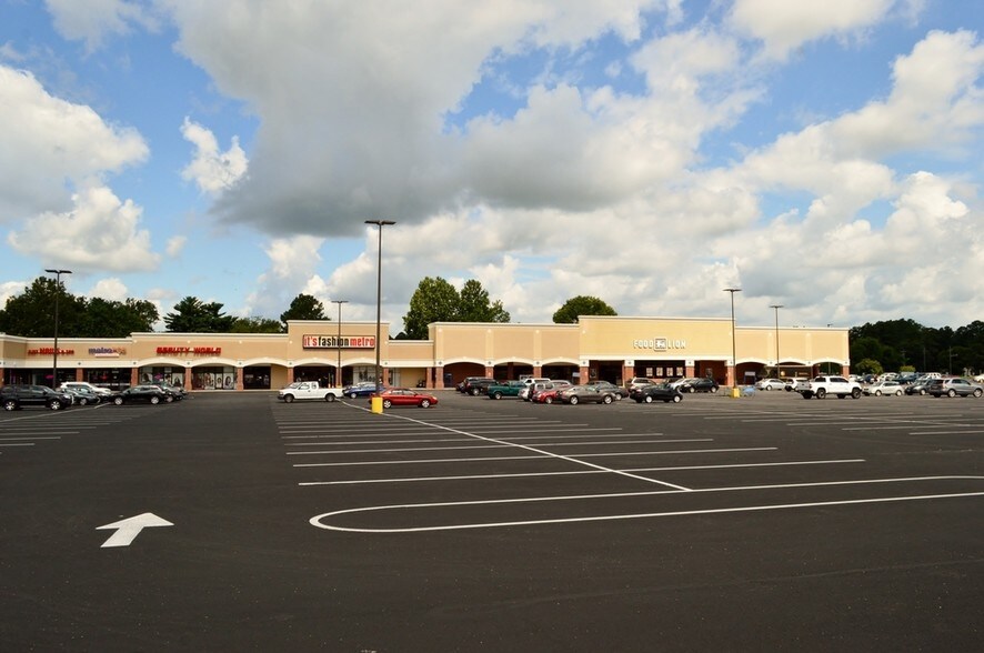 206-208 N Fruitland Blvd, Fruitland, MD à louer - Photo de l’immeuble – Image 1 sur 7
