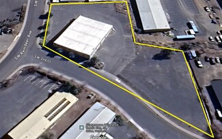 Plus de détails pour 2138 SW 2nd Ct, Redmond, OR - Industriel/Logistique à louer