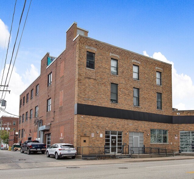1510 W Broad St, Richmond, VA à louer - Photo de l’immeuble – Image 2 sur 6